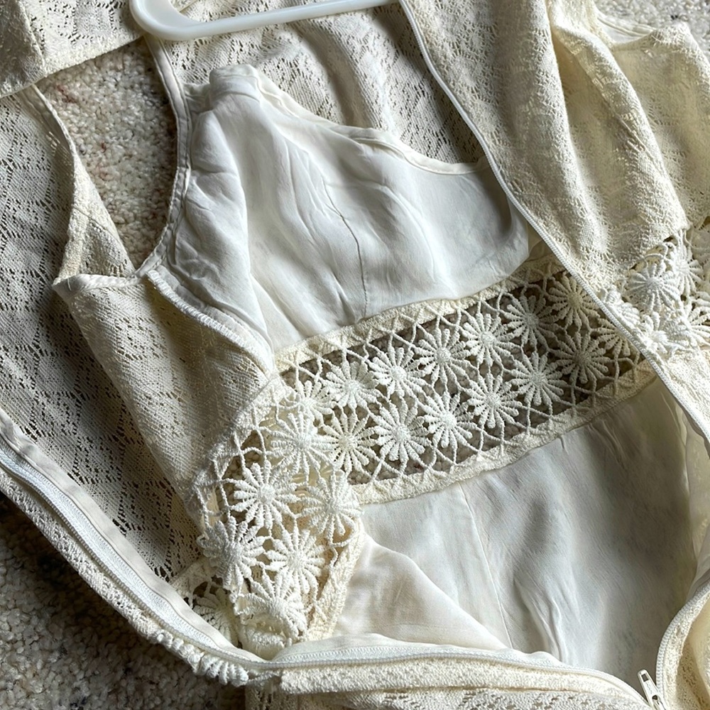 🆕FREE PEOPLE Ivory Lace Cut-Out Daisy Dress sz 0 - Picture 8 of 16